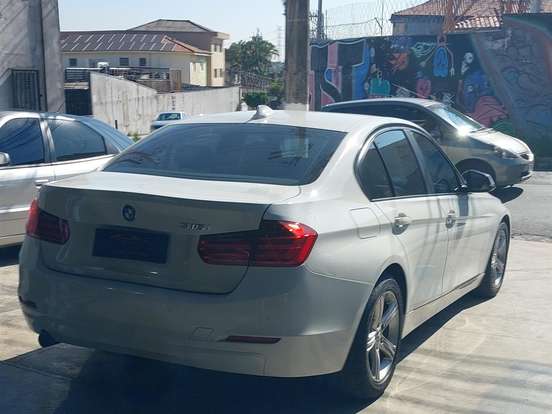BMW-316i-1.6 SEDAN 16V TURBO GASOLINA 4P AUTOMATICO BMW-316i-2013