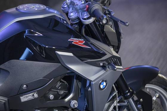 BMW F 900 R SPORT 