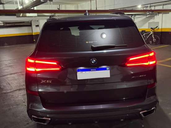 BMW-X5-3.0 I6 TURBO HÍBRIDO XDRIVE45E M SPORT AUTOMÁTICO BMW-X5-2022