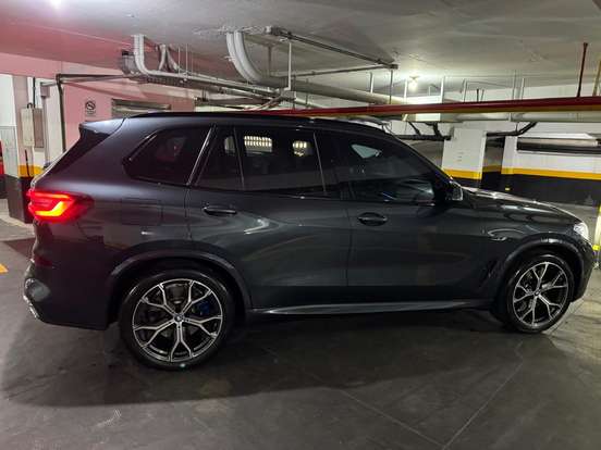 BMW-X5-3.0 I6 TURBO HÍBRIDO XDRIVE45E M SPORT AUTOMÁTICO BMW-X5-2022