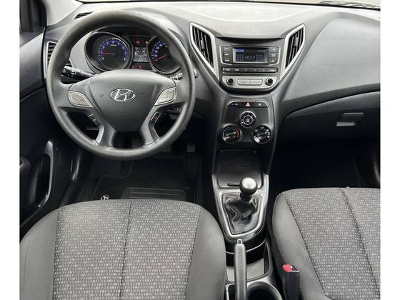 HYUNDAI HB20S 1.0 COMFORT PLUS 12V FLEX 4P MANUAL