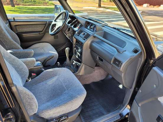 MITSUBISHI-PAJERO-3.0 GLS 4X4 V6 24V GASOLINA 2P MANUAL MITSUBISHI-PAJERO-1993