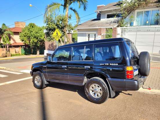 MITSUBISHI-PAJERO-3.0 GLS 4X4 V6 24V GASOLINA 2P MANUAL MITSUBISHI-PAJERO-1993