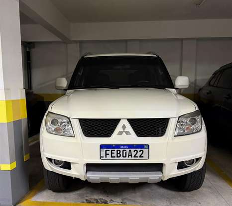 MITSUBISHI-PAJERO TR4-2010