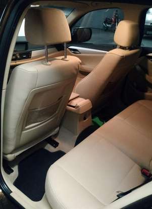 BMW-X1-2011