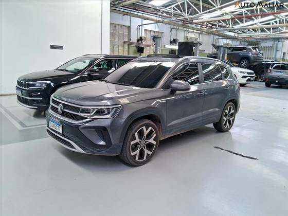 VOLKSWAGEN TAOS 1.4 250 TSI TOTAL FLEX HIGHLINE AUTOMÁTICO
