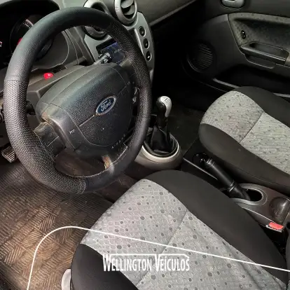 FORD-FIESTA-2013
