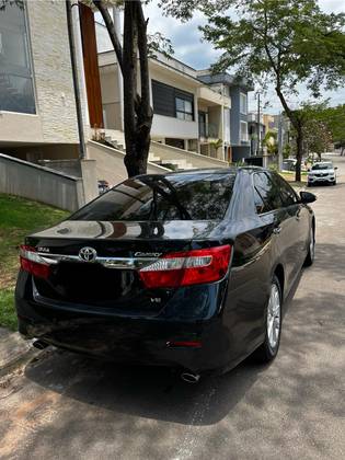 TOYOTA CAMRY 3.5 XLE V6 24V GASOLINA 4P AUTOMÁTICO