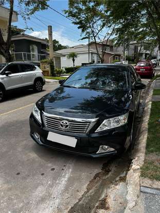 TOYOTA-CAMRY-2011