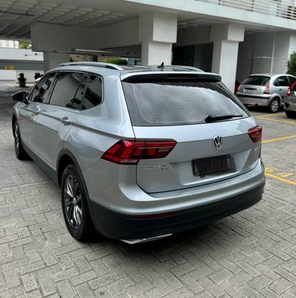 /en/city-joinville/cate-car-used-car/volkswagen-tiguan-2019-1-4-250-tsi-total-flex-allspace-comfortline-tiptronic-48401315190147072/-6