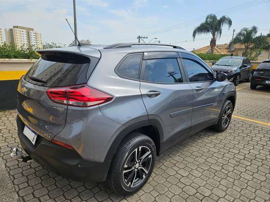 CHEVROLET-TRACKER-2021