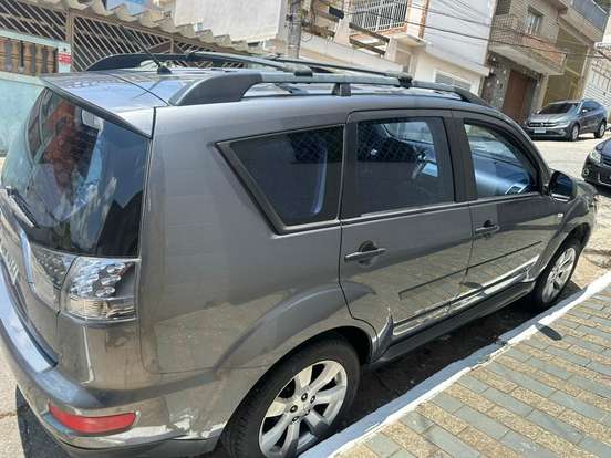 MITSUBISHI-OUTLANDER-2.0 16V GASOLINA 4P AUTOMÁTICO MITSUBISHI-OUTLANDER-2011