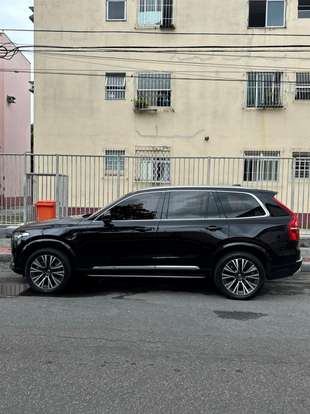VOLVO-XC90-2020