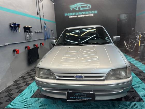 Ford Escort 1.8 I GL 8V Gasolina 2P Manual