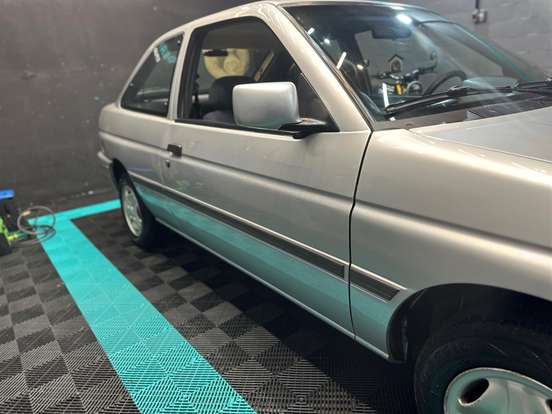 FORD-ESCORT-1.8 I GL 8V GASOLINA 2P MANUAL FORD-ESCORT-1994