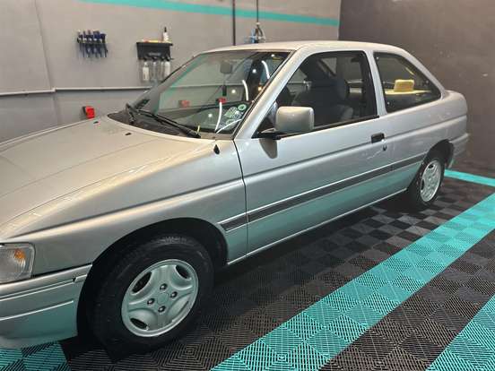 FORD-ESCORT-1994