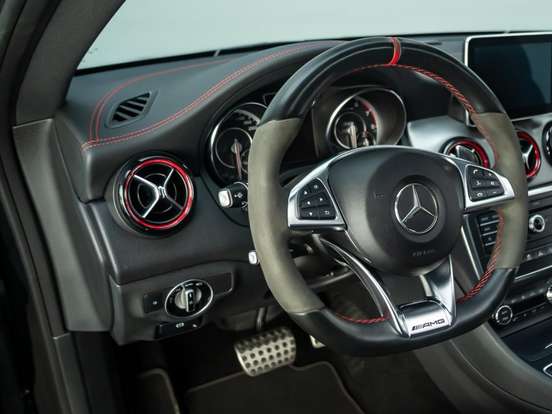 MERCEDES-BENZ-CLA 45 AMG-2.0 16V TURBOCHARGED GASOLINA 4P AUTOMÁTICO MERCEDES-BENZ-CLA 45 AMG-2015