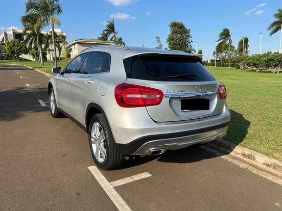 MERCEDES-BENZ-GLA 200-1.6 CGI ADVANCE 16V TURBO FLEX 4P AUTOMÁTICO MERCEDES-BENZ-GLA 200-2017
