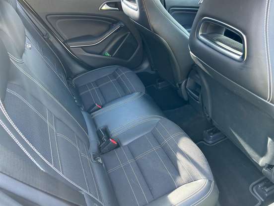 MERCEDES-BENZ-GLA 200-1.6 CGI ADVANCE 16V TURBO FLEX 4P AUTOMÁTICO MERCEDES-BENZ-GLA 200-2017