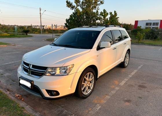 DODGE JOURNEY 3.6 RT V6 GASOLINA 4P AUTOMÁTICO