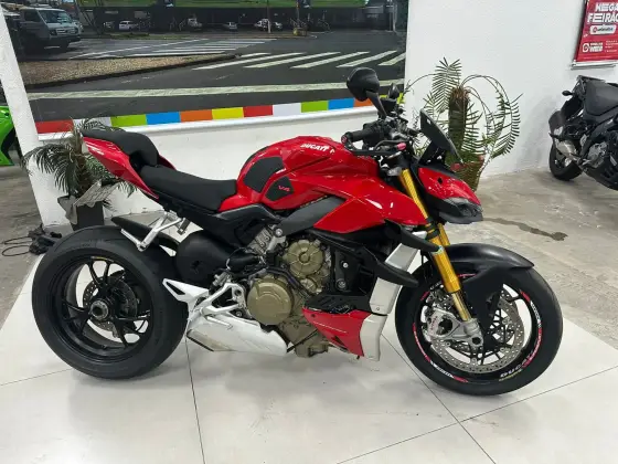 DUCATI STREETFIGHTER V4 S DUCATI STREETFIGHTER V4 S