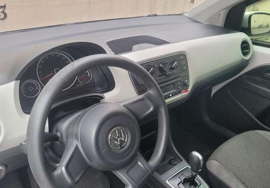 VOLKSWAGEN-UP-2014
