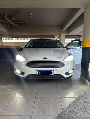FORD-FOCUS-2015