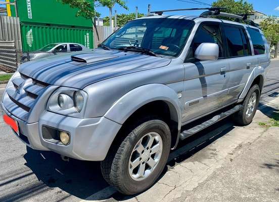 MITSUBISHI-PAJERO SPORT-2010