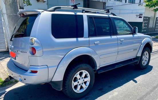 MITSUBISHI-PAJERO SPORT-2010