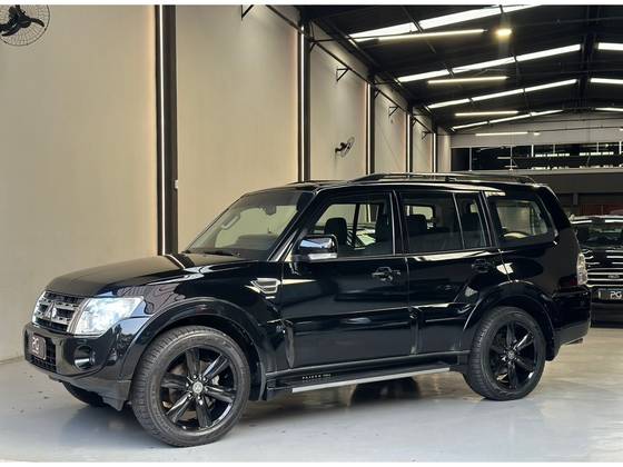 MITSUBISHI PAJERO FULL 3.8 HPE 4X4 V6 24V GASOLINA 4P AUTOMÁTICO