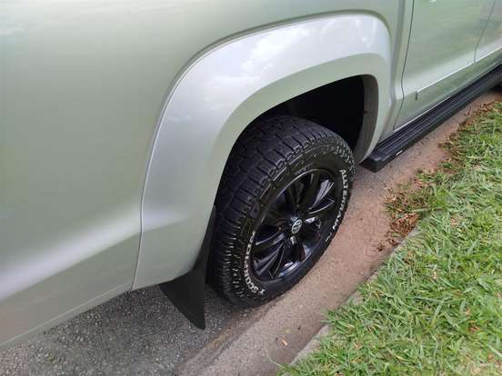 VOLKSWAGEN-AMAROK-2.0 HIGHLINE 4X4 CD 16V TURBO INTERCOOLER DIESEL 4P AUTOMÁTICO VOLKSWAGEN-AMAROK-2013