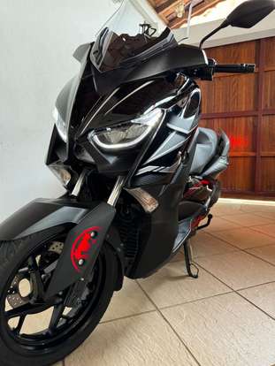 YAMAHA-XMAX ABS-2022