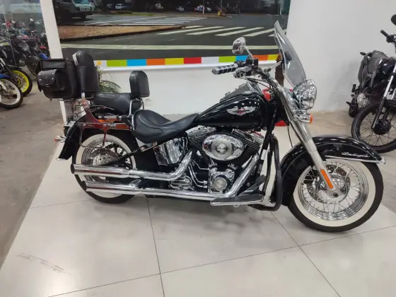 HARLEY-DAVIDSON SOFTAIL DELUXE 
