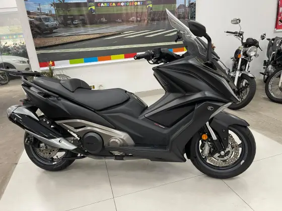KYMCO AK 550i 