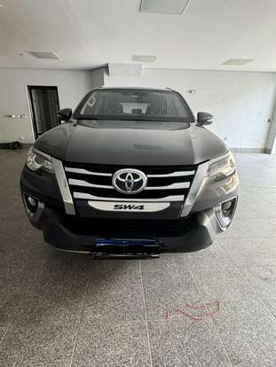 TOYOTA-HILUX SW4-2017