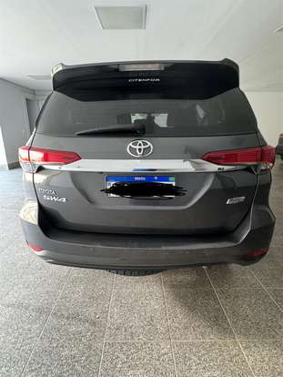 TOYOTA-HILUX SW4-2017
