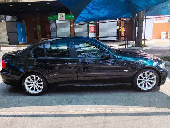 BMW-320i-2.0 16V GASOLINA 4P AUTOMÁTICO BMW-320i-2010