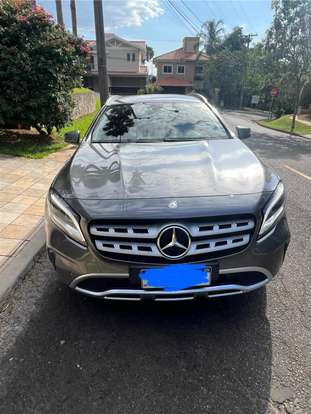 MERCEDES-BENZ-GLA 200-2017