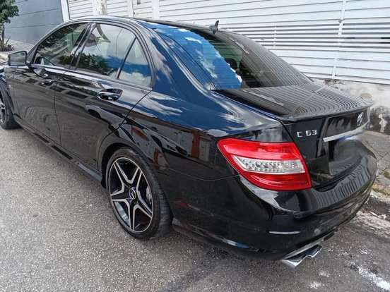 MERCEDES-BENZ-C 63 AMG-6.3 SEDAN V8 GASOLINA 4P AUTOMATICO MERCEDES-BENZ-C 63 AMG-2009