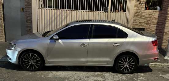 VOLKSWAGEN-JETTA-2.0 TSI HIGHLINE 200CV GASOLINA 4P TIPTRONIC VOLKSWAGEN-JETTA-2013