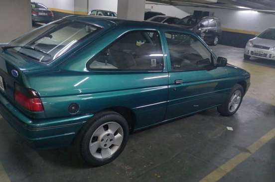 FORD-ESCORT-1996
