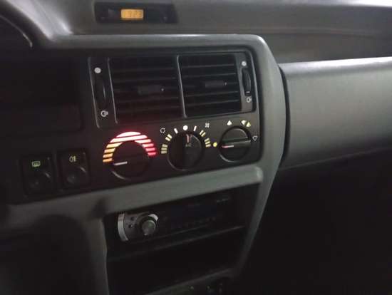 FORD-ESCORT-1996