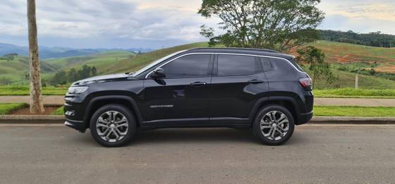 JEEP COMPASS 1.3 T270 TURBO FLEX LONGITUDE AT6