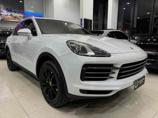 PORSCHE-CAYENNE-2018