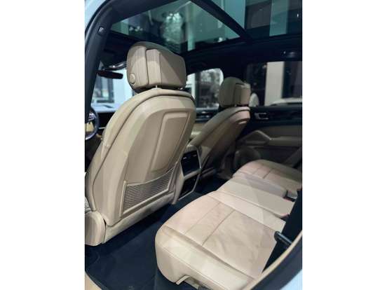PORSCHE-CAYENNE-2018