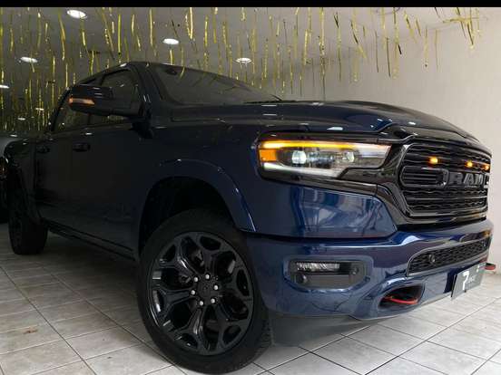 RAM-1500-5.7 V8 GASOLINA LIMITED NIGHT EDITION CD 4X4 AUTOMÁTICO RAM-1500-2023