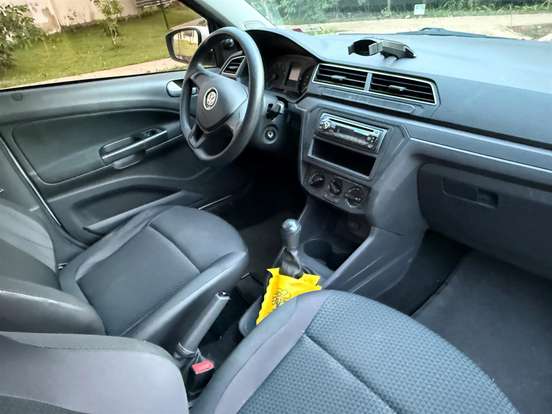 VOLKSWAGEN-GOL-1.0 12V MPI TOTALFLEX TRENDLINE 4P MANUAL VOLKSWAGEN-GOL-2017