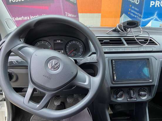 VOLKSWAGEN-VOYAGE-2021