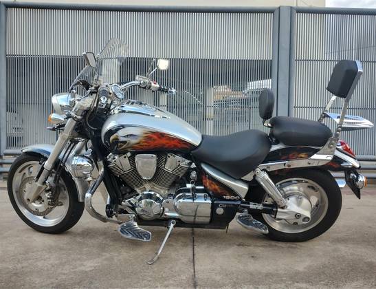 HONDA VTX 1800C 