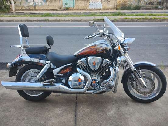 HONDA-VTX 1800C HONDA-VTX 1800C-2006